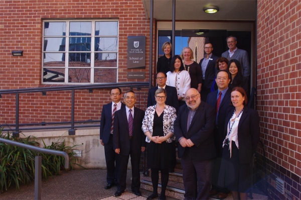 南澳大学动漫色情片
合影2.jpg